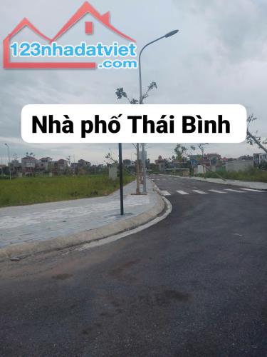 BÁN NHÀ MẶT TIỀN RỘNG THỊ TRẤN ĐÔNG HƯNG 105M2 GIÁ 10.5 TỶ CÓ THƯƠNG LƯỢNG