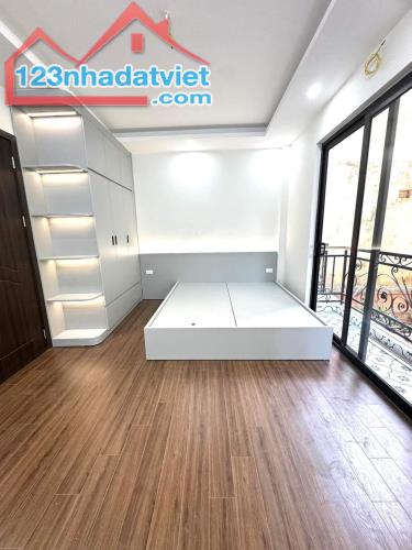 * Cần bán nhà Hòa Bình 7 Minh Khai 30m*5 tầng đẹp, kiên cố, nội thất đầy đủ, Giá 7.5 tỷ. - 2