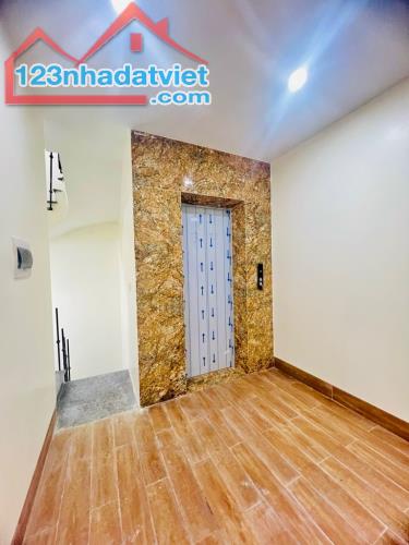 BÁN NHÀ NGÕ RỘNG NGÁCH NÔNG NGÕ 155 CẦU GIẤY. DT 40M2.