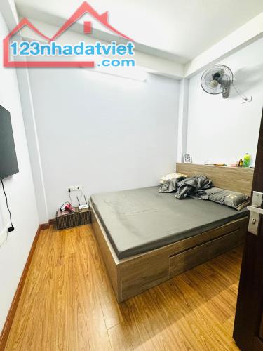 Nhà Đẹp - Ba Gác tận cửa - Nguyễn Khiết - Hoàn Kiếm- dt : 29m2/4 tầng* Bán 5,2tỷ - 3