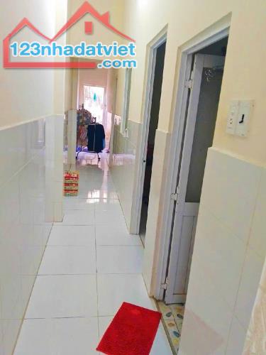 BÁN nhà 79m2 - Đình Phong Phú - Mặt Tiền 4m,Nhỉnh 4 Tỷ - 2