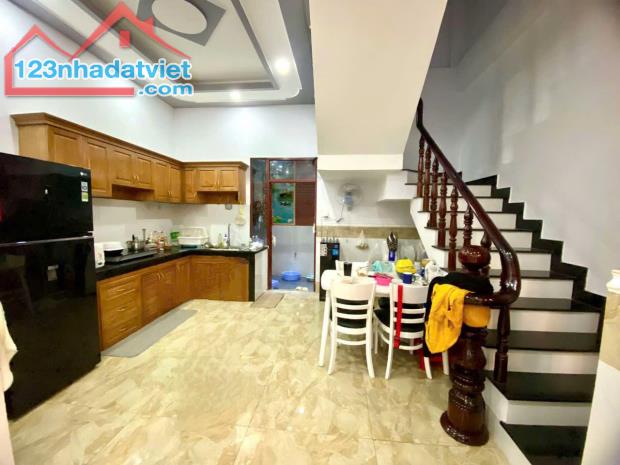 BÁN NHÀ QUẬN 12, NGUYỄN ẢNH THỦ, HXH THÔNG 57M2, 3 TẦNG CHỈ 4 TỶ 650 - 3