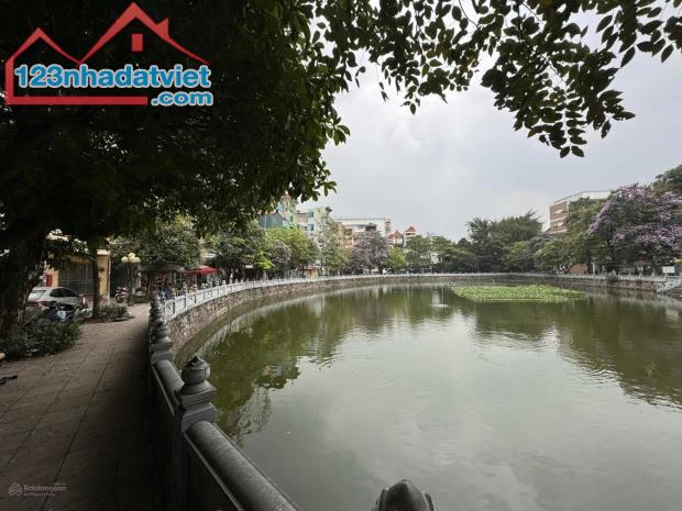 BÁN NHÀ MẶT PHỐ KHƯƠNG THƯỢNG , MẶT TIỀN RỘNG, VEW HỒ, ÔTÔ CHẠY VÒNG QUANH, KD ĐỈNH