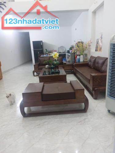 Nhà Trong ngõ tại phường Phú Khánh - TP Thái Bình , diện tích 102m2 giá 2.5 tỷ ngõ ô tô