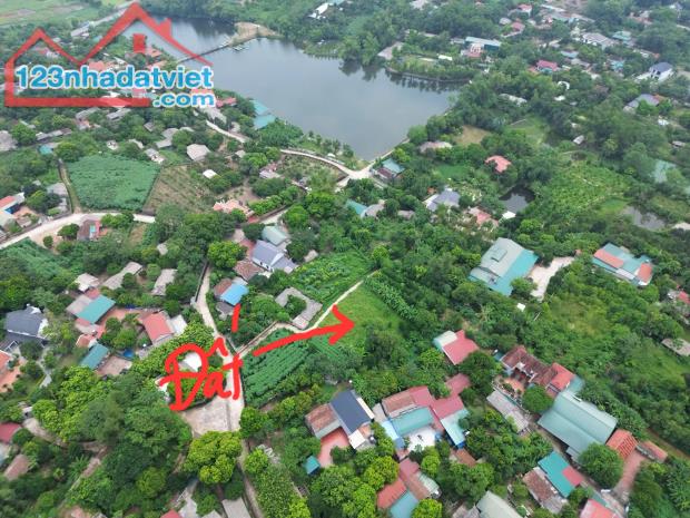 Mảnh đất đẹp tại Cẩm Lĩnh,Ba Vì,Hà Nội giá chỉ 990tr.DT:433,8m2 (có 90m2 đất ở)mặt tiền11m