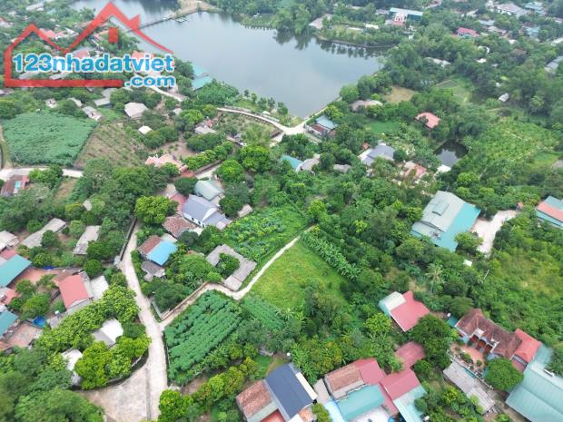 Mảnh đất đẹp tại Cẩm Lĩnh,Ba Vì,Hà Nội giá chỉ 990tr.DT:433,8m2 (có 90m2 đất ở)mặt tiền11m - 1