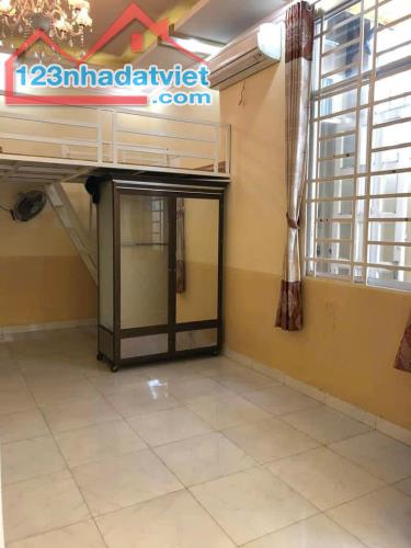 Bán nhà hẻm 658 CMT8 Quận 3, DT 5,5m x 23m, đối diện CV Lê Thị Riêng, giá 16 tỷ TL - 2