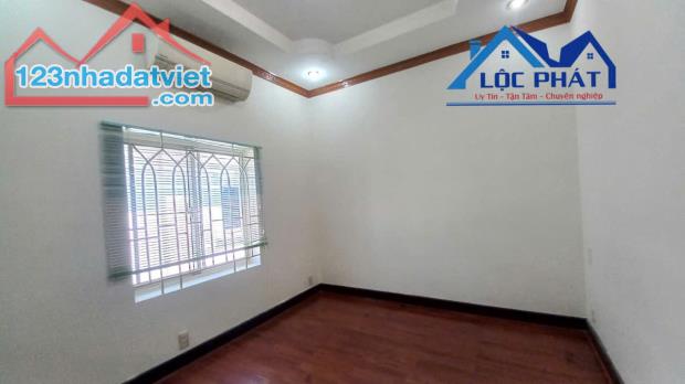 Cho thuê biệt thự mini Long Bình Tân 150 m2 5 phòng ngủ 3 tolet 5 máy lạnh chỉ 12