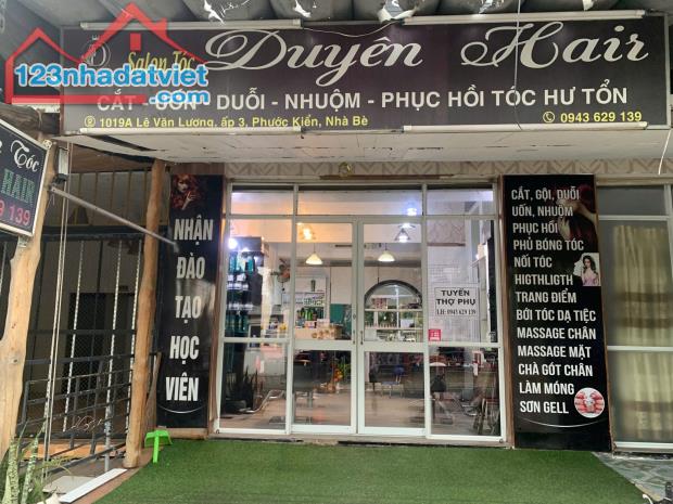 Nhà Bè  ! Sang Salon Tóc – Nail Mới , MB thuê hiện trả chỉ có 6,5 tr/ tháng , Tel