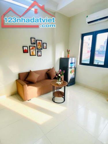 Tòa Apartment phố Khâm Thiên, mới đầy đủ PCCC, Dòng tiền 700 triệu/ năm, giá chỉ 8.7 tỷ - 2