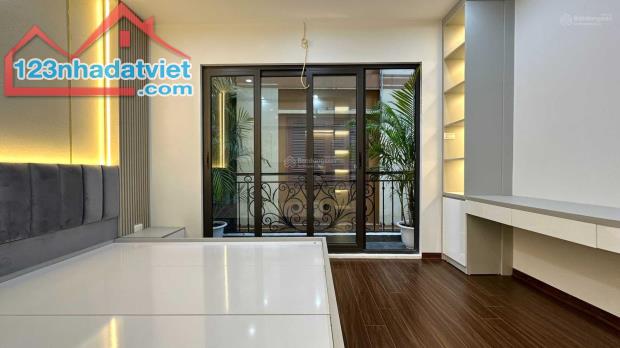 BÁN NHÀ ĐAỊ TỪ - HOÀNG MAI ,DT34M2 ,GIÁ HƠN 5 TỶ , FULL NỘI THẤT , NGÕ THOÁNG SÁNG - 2