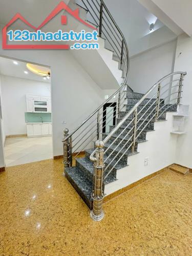 BÁN GẤP NHÀ HUYỀN KỲ, PHÚ LÃM, HÀ ĐÔNG 46M2, 3 TẦNG, MT 4.2M GIÁ CHỈ NHỈNH 5 TỶ - 2