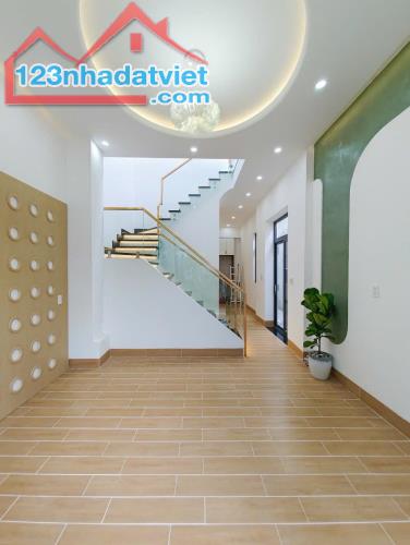 BÁN NHÀ ĐƯỜNG ĐẶNG VĂN BÚP GIÁ SỐC CHỈ 2,520 TỶ, 112.5M2, 4PN, 3WC - 1