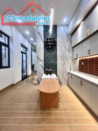 BÁN NHÀ ĐƯỜNG ĐẶNG VĂN BÚP GIÁ SỐC CHỈ 2,520 TỶ, 112.5M2, 4PN, 3WC - 2