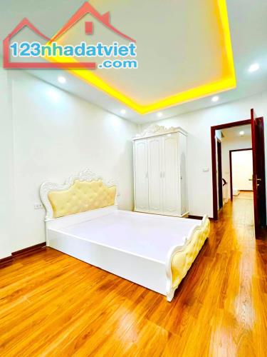 Đội Cấn, Ba Đình 50m2, 5 tầng giá 9.9 tỷ - 4