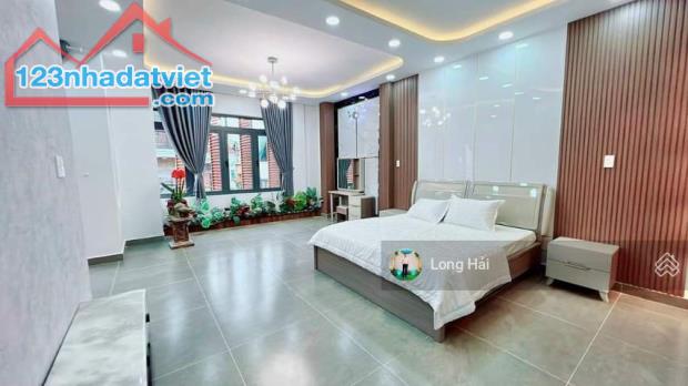 Biệt thự ngay Gò Dầu 120m2 ngang 6m 2 lầu sân thượng gần chợ, chỉ 10tỷx còn TL - 1