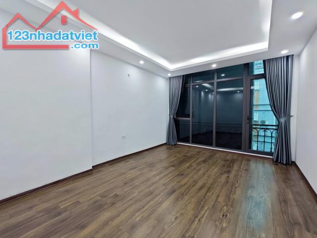 Định Công Thượng, Hoàng Mai, 40m2, 5 Tầng, Mặt Tiền 4.4m, Còn 6.9 Tỷ. - 4