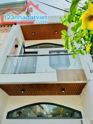 Giá đầu tư siêu rẻ nhà (3.8m x 13m) HXH 5m, P.1, chỉ 145tr/m2, ngay gần khu chợ Hồ Thị Kỷ. - 1