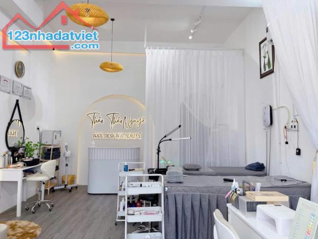 Sang nhượng tiệm NAIL,MI, GỘI ĐẦU MASSAGE ngay trung tâm Lộc Ninh, Bình Phước, Tel : - 2