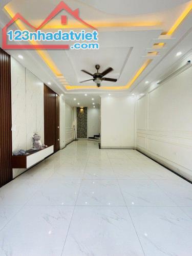 BÁN NHÀ HOÀNG QUỐC VIỆT CẦU GIẤY 50M2-MT 4M-6 TẦNG-GIÁ CHÀO 17 TỶ- THƯƠNG LƯỢNG - 1