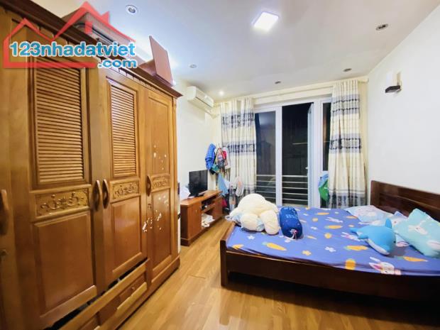 BÁN NHÀ KĐT ĐẠI KIM GẦN MẶT PHỐ CHÍNH, ĐƯỜNG Ô TÔ CỰC RỘNG, THOÁNG TRƯỚC SAU, KINH DOANH. - 1
