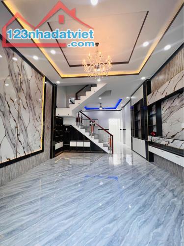 🌹NHÀ BÁN Đoàn Nguyễn Tuấn GẦN chợ Hưng Long  -122M2-GIÁ 1tỷ 075tr - 2