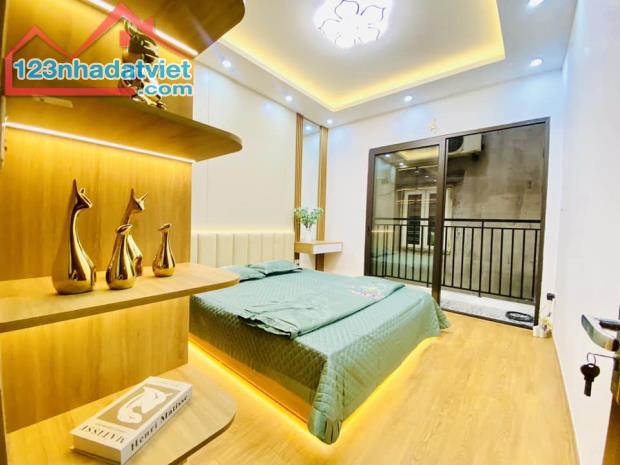 Bán Nhà Ngõ Gốc Đề Minh Khai Hai Bà Trưng, 42m2, Cạnh ÔTô thông KD, MT 4m chỉ hơn 8tỷ
