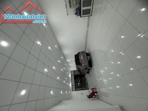 Mặt tiền View sông Q8 Ngô Sỹ Liên, 120m2 ngang 6.5m tiện xây mới vị trí đẹp nhỉnh 12 tỷ TL - 2