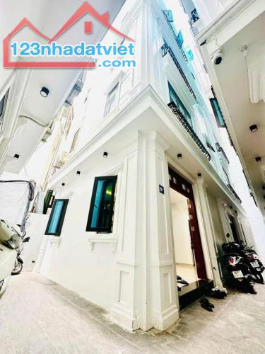 Chủ Cần bán gấp nhà Cầu Giấy 35m2, 5T, lô góc 3 thoáng, full nội thất, liên hệ để ép giá - 4