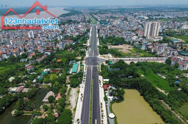 Bán Tòa Nhà Văn Phòng Mặt Phố Hồng Tiến 476m² 9 Tầng Mt 18m nhỉnh 200 tỷ