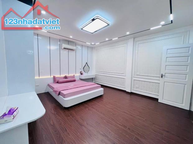 Bán Nhà Phố Hoàng Văn Thái 55m2 4T Ô Tô Đỗ Trước Cửa Giá Chỉ Nhỉnh 6 Tỷ - 3