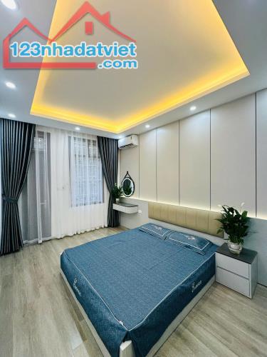 BÁN NHÀ MINH KHAI HAI BÀ TRƯNG 30M2 5T MT 3.5M GIÁ 5.2 TỶ NGÕ RỘNG, NHÀ MỚI CỨNG. - 2