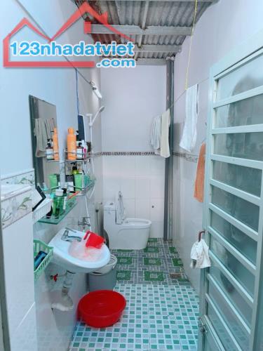 NHÀ NGON Phạm Thế Hiển 62 m2 nở hậu hẻm thông thoáng chỉ 3.5 tỷ - 3