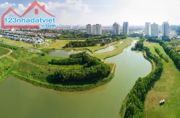 Cơ Hội Vàng Sở Hữu Biệt Thự Mặt Hồ View Sân Golf Ciputra, Chỉ 110 Tỷ! - 1