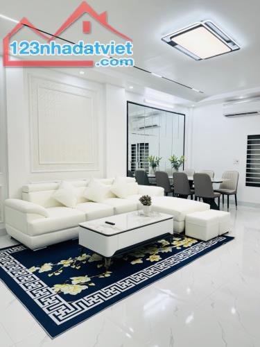 NHÀ ĐẸP FULL NỘI THẤT , 48 M2, 5T NGAY HOÀNG NGÂN- NGUYỄN NGỌC VŨ NHỈNH 8 TỶ - 1