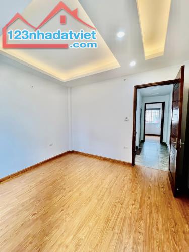 Phân lô Lê Trọng Tấn, gần phố, 2 thoáng, nhà đẹp, ô tô, 38m 5 tầng, Giá 10.9 tỷ 0796193699 - 4