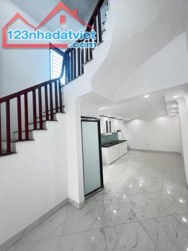 🏡 BÁN CCMN NGÕ 734 KIM GIANG  - LÔ GÓC, 7 PHÒNG - GIÁ 6.9 TỶ 📞 HẰNG MINI - 2