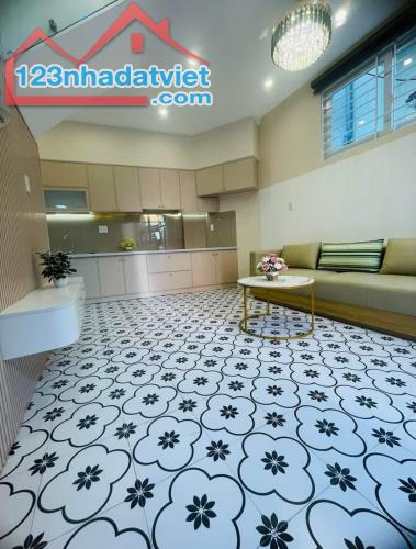 # Nhà góc kiệt 3m cách Hàm Nghị 40m, 32m2, gác đúc mới đẹp, 2.25 tỷ - 4