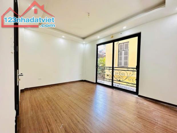 Bán nhà Minh Khai – DT35m², MT4.5m, 5 tầng. Otoo đỗ cách mấy bước chân. Chỉ 7,48 tỷ. - 1