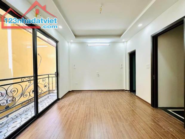 Bán nhà Minh Khai – DT35m², MT4.5m, 5 tầng. Otoo đỗ cách mấy bước chân. Chỉ 7,48 tỷ. - 3