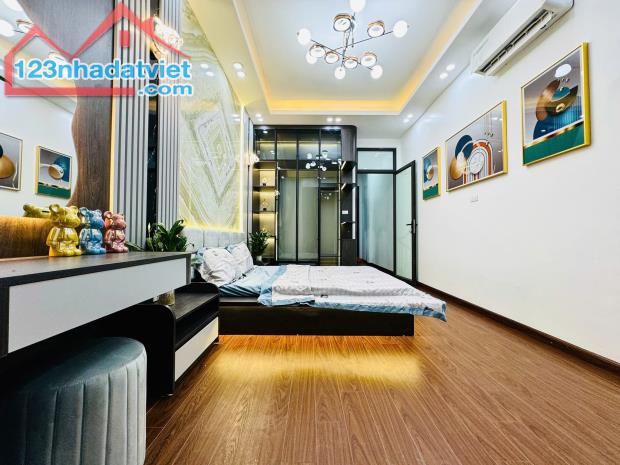 BÁN SIÊU PHẨM HOÀNG HOA THÁM 40M2-4 TẦNG-MT 4M-NHỈNH 6 TỶ- THƯƠNG LƯỢNG - 2