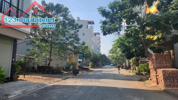 Dương nội 50m mt5m 5 tầng vỉa hè ô tô tránh,giá rẻ hơn lô đất, hướng đẹp - 1