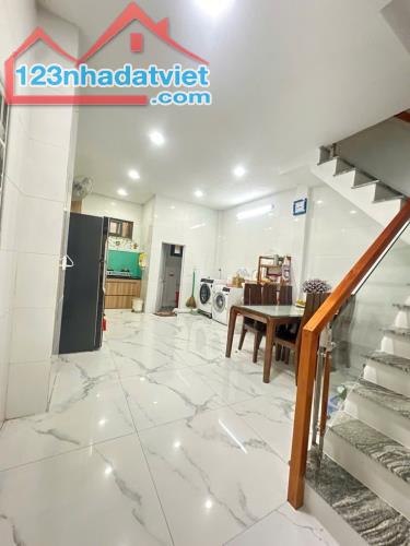 NHÀ ĐẸP - QUANG TRUNG GV - GẦN SIÊU THỊ EMART 2 & CHUNG CƯ KHANG GIA - DT 48M² - 2 TẦNG - 2