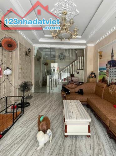 BÁN NHÀ HOÀNG QUỐC VIỆT Q7 - 52M2 - CHỈ 8.3 TỶ. GỌI NGAY 0938827657