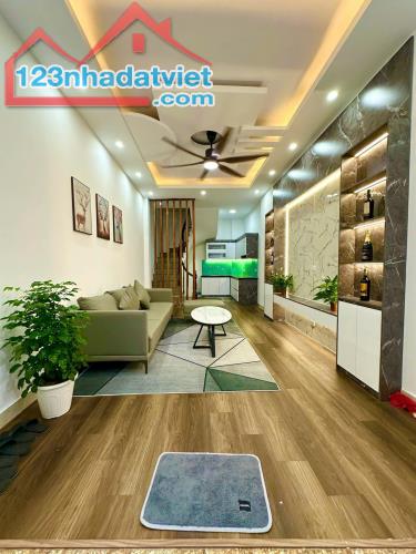 Chính chủ bán nhà tại Đường Minh Khai, HBT, Hà Nội, cạnh Time City, DT 31m2,/38 m giá - 1