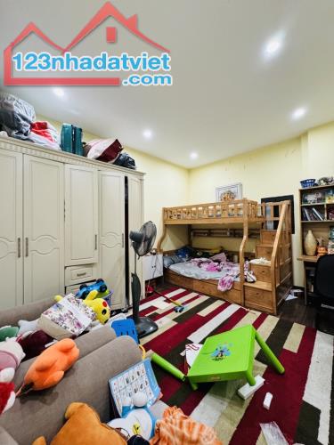 💥Nhà Đẹp Hào Nam, Đống Đa, Ngõ Ba Gác Tránh, Gần Phố, DT 32m2, 5 Tầng, Giá 6.2 Tỷ - 4