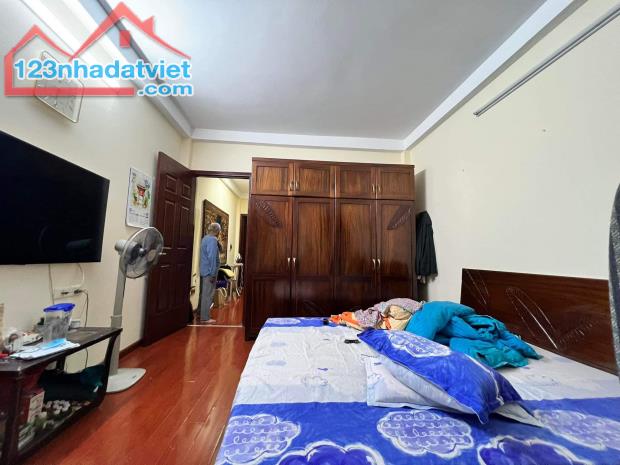 Bán Nhà Mặt Phố Cổ Quận Hoàn Kiếm 116m4T 1 SỔ 1 CHỦ 60 Tỷ Hàng Chiếu. - 3
