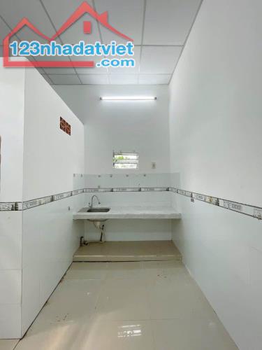 Bán Nhà xã Tân Hiệp-Hóc Môn. 70m2. Giá 700 Triệu. Sổ Riêng Bao Phí. LH 796666342 - 1