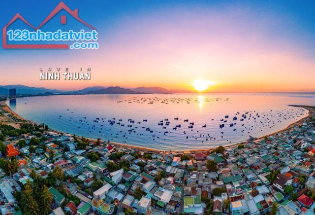 🌊 KHẲNG ĐỊNH ĐẲNG CẤP – SỞ HỮU SHOPHOUSE MẶT BIỂN TẠI TRUNG TÂM NINH THUẬN! 🌊