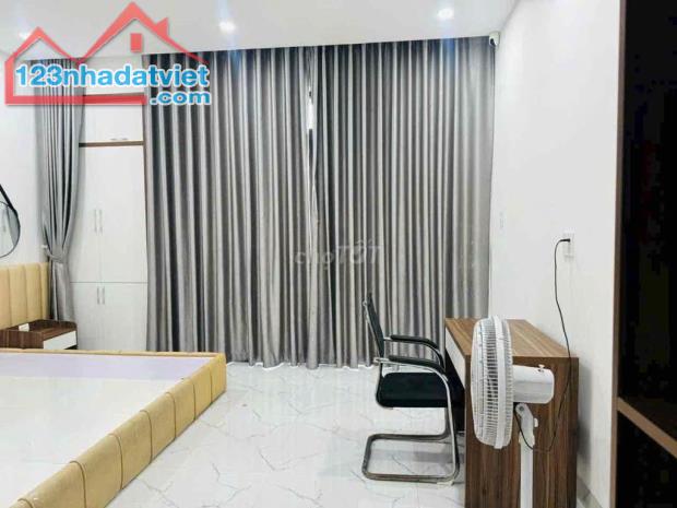 Bán nhà 3 Tầng mới MT Trần Kim Xuyến Hòa Xuân Đà Nẵng, DT sàn gần 300m2 - 2